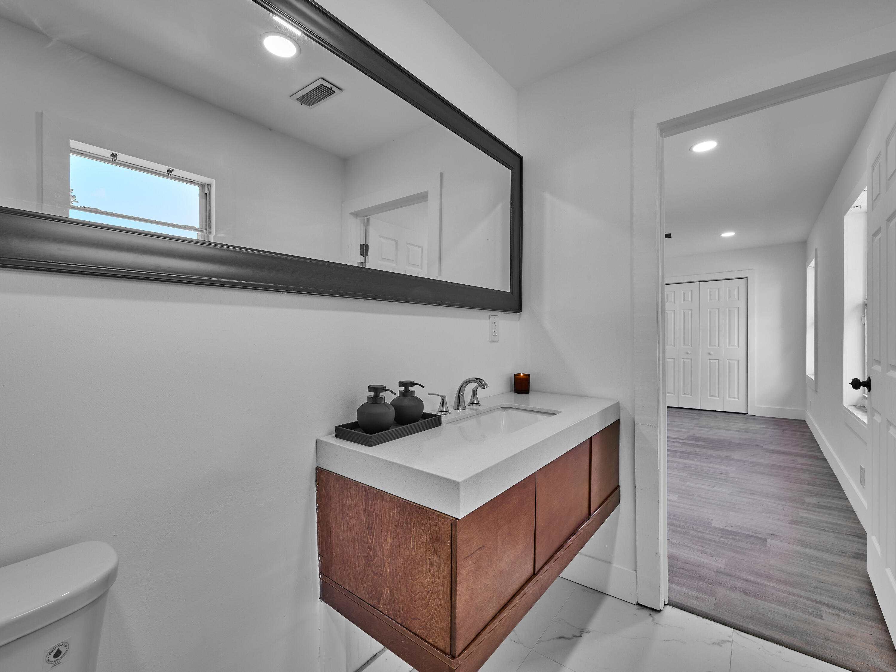 1549 West 19th Street Riviera Beach, FL 33404 - Photo 38 of 62 primary bathroom