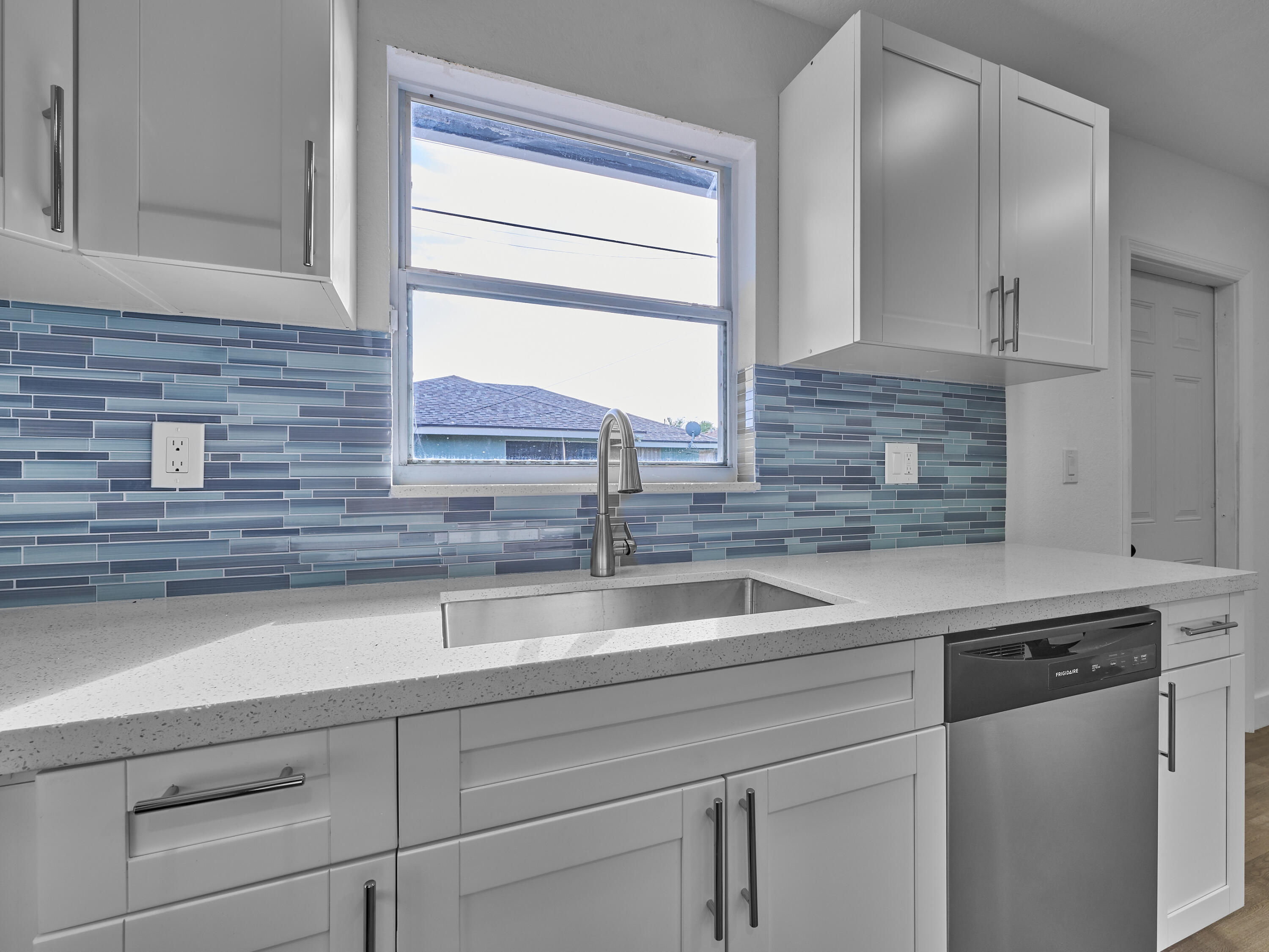 1549 West 19th Street Riviera Beach, FL 33404 - Photo 61 of 62 kitchen