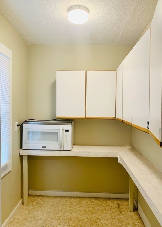 432 Sumner Avenue Springfield, MA 01108 - Photo 3 of 11 Gallery Image 3