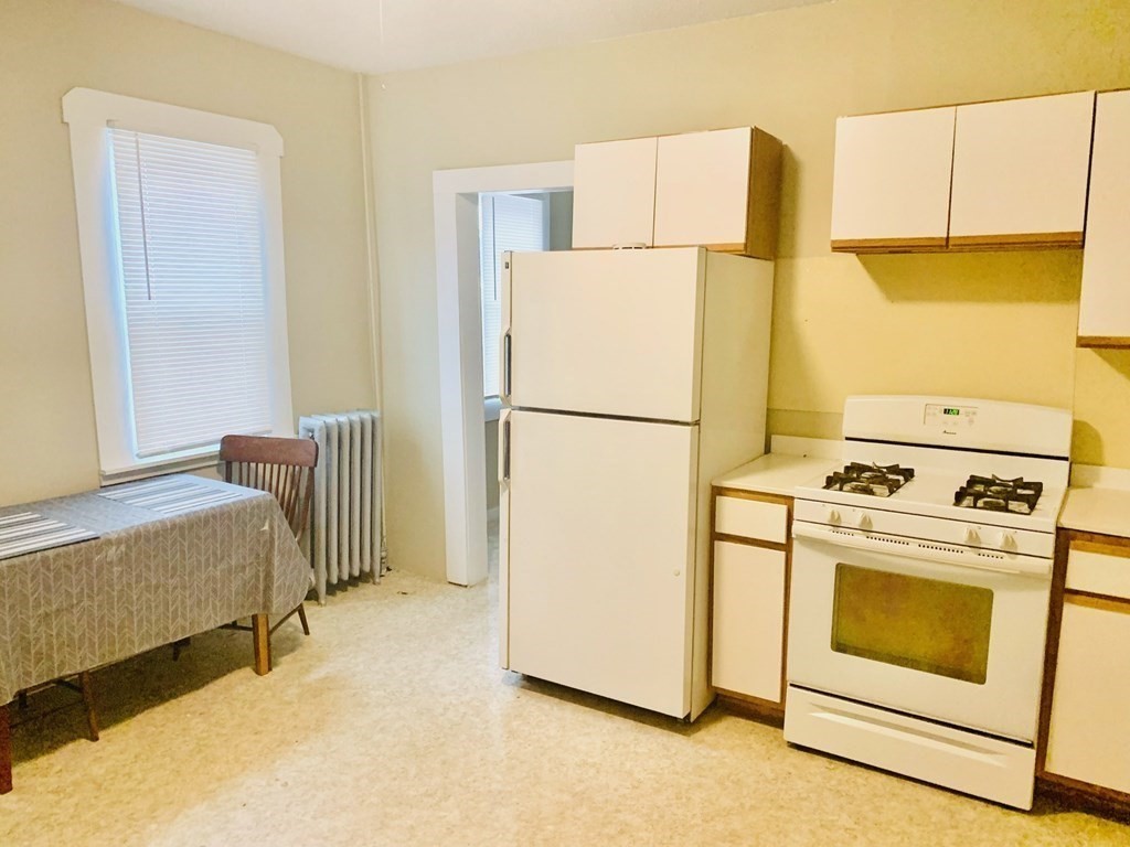 432 Sumner Avenue Springfield, MA 01108 - Photo 5 of 11 Gallery Image 5