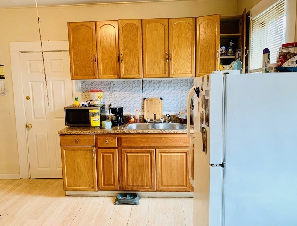 432 Sumner Avenue Springfield, MA 01108 - Photo 9 of 11 Gallery Image 9