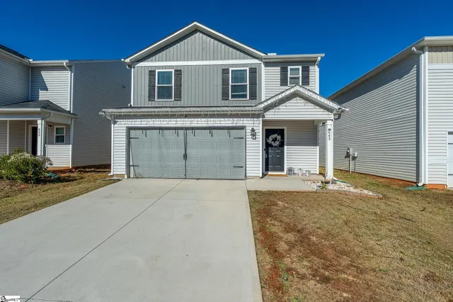 $274,900 | 663 Farmstead Trail, Inman, SC 29349