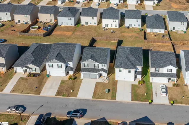 $274,900 | 663 Farmstead Trail, Inman, SC 29349