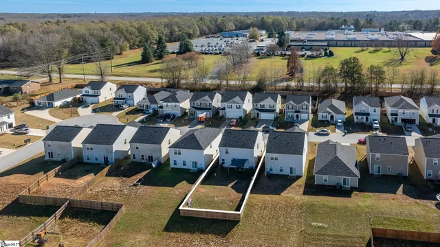 $274,900 | 663 Farmstead Trail, Inman, SC 29349