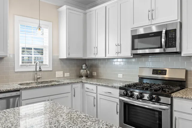 $599,900 | 3420 Fontana Lake Drive, Fuquay-Varina, NC 27526