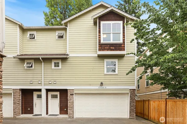 $700,000 | 17520 12th Avenue Northeast, Unit B, Shoreline, WA 98155