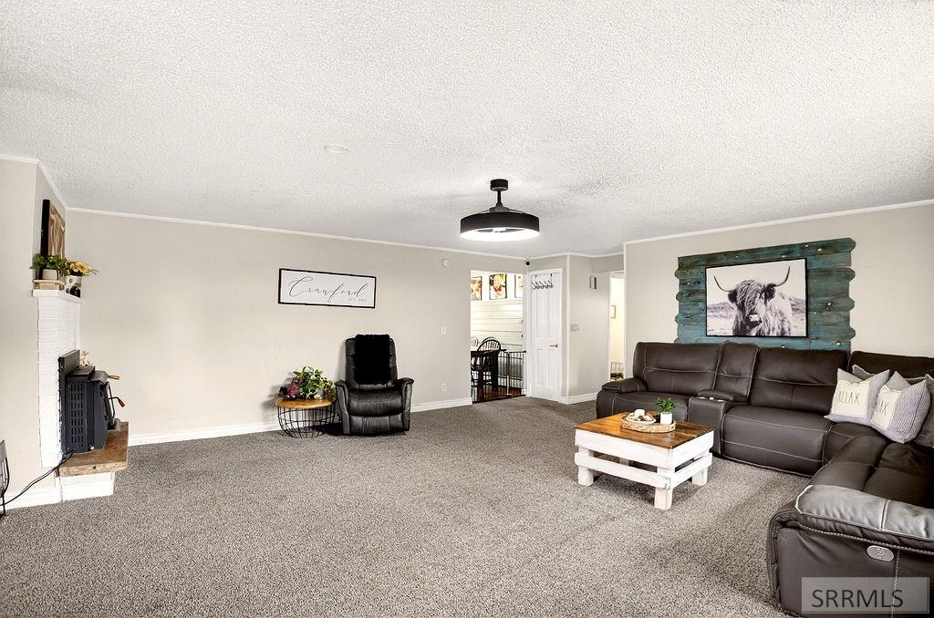 16 Old Oregon Road Soda Springs, ID 83276 - Photo 3 of 33