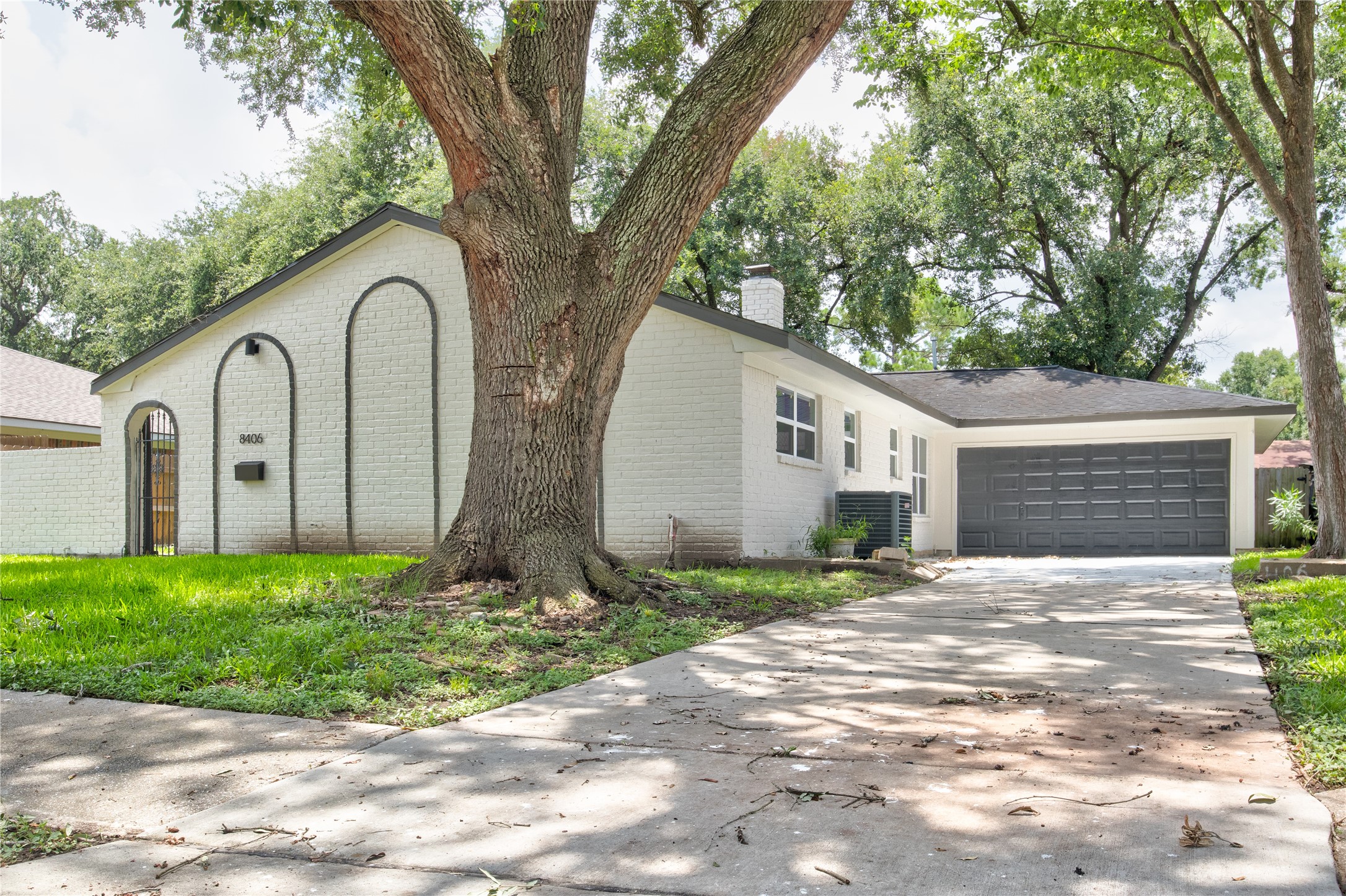 8406 Beechaven Road La Porte, TX 77571 - Photo 1 of 27