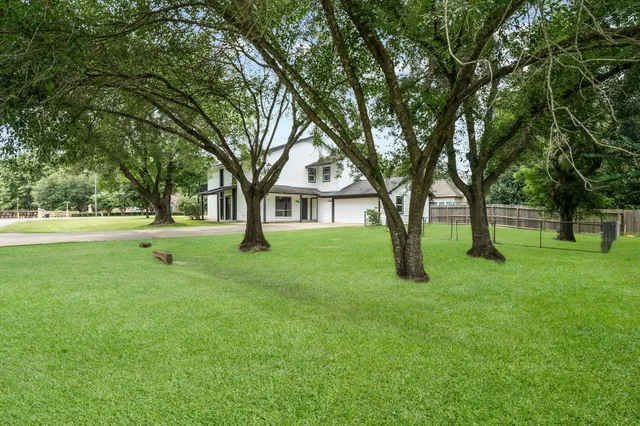 $2,650 | 9645 Twin Shores Drive, Willis, TX 77318