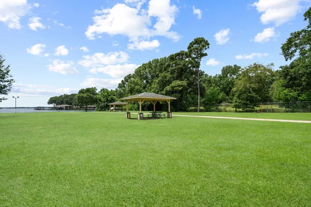 $2,650 | 9645 Twin Shores Drive, Willis, TX 77318