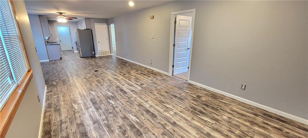 5 Prairie Drive Iola, KS 66749 - Photo 14 of 42