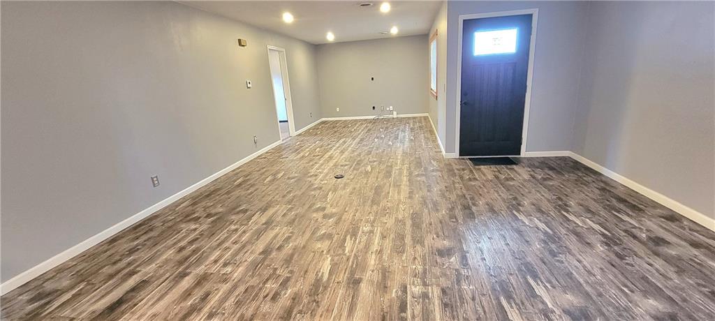 5 Prairie Drive Iola, KS 66749 - Photo 3 of 42