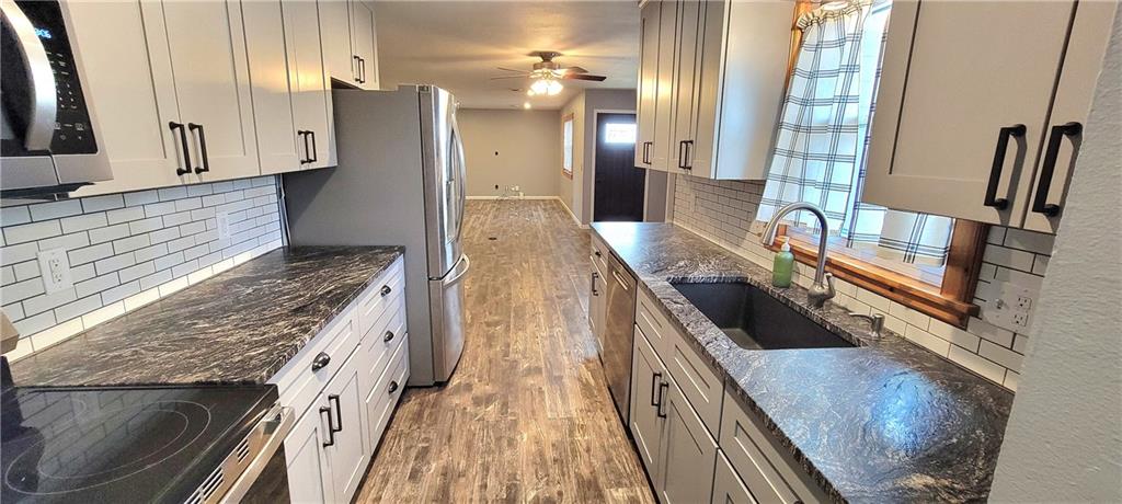 5 Prairie Drive Iola, KS 66749 - Photo 9 of 42