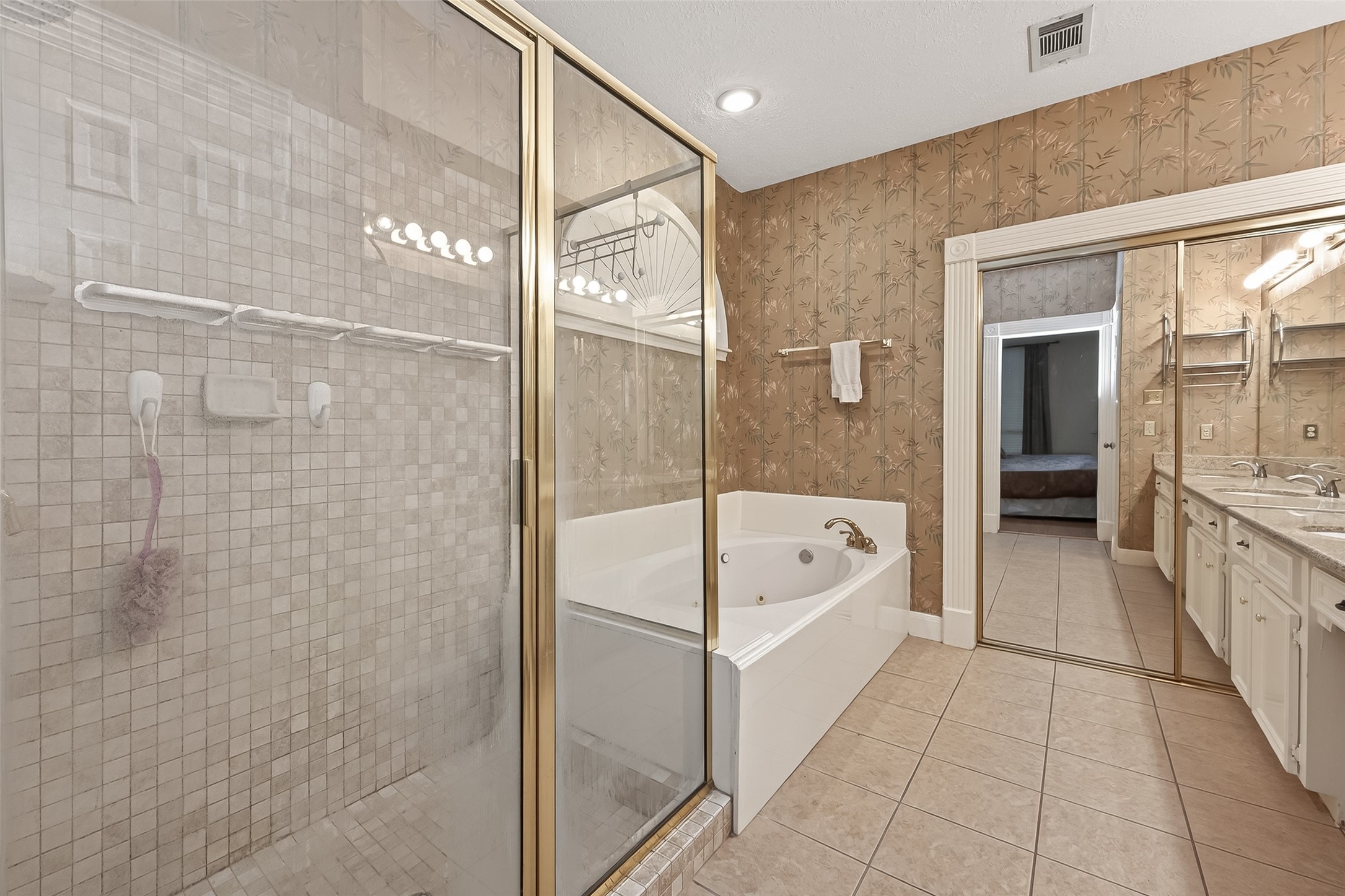 8027 Danette Court Spring, TX 77379 - Photo 21 of 34 Primary Bath