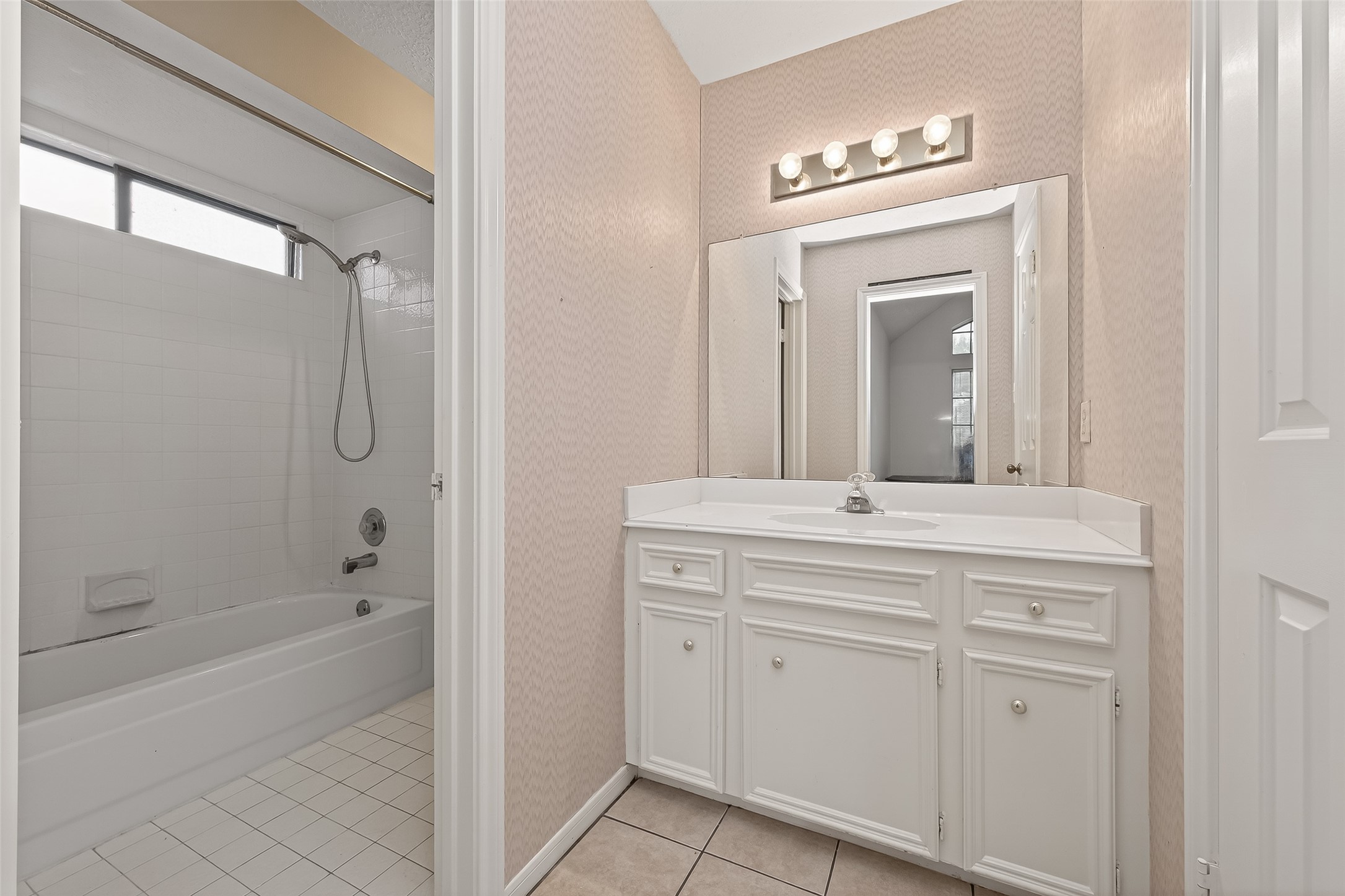 8027 Danette Court Spring, TX 77379 - Photo 29 of 34 bath #3