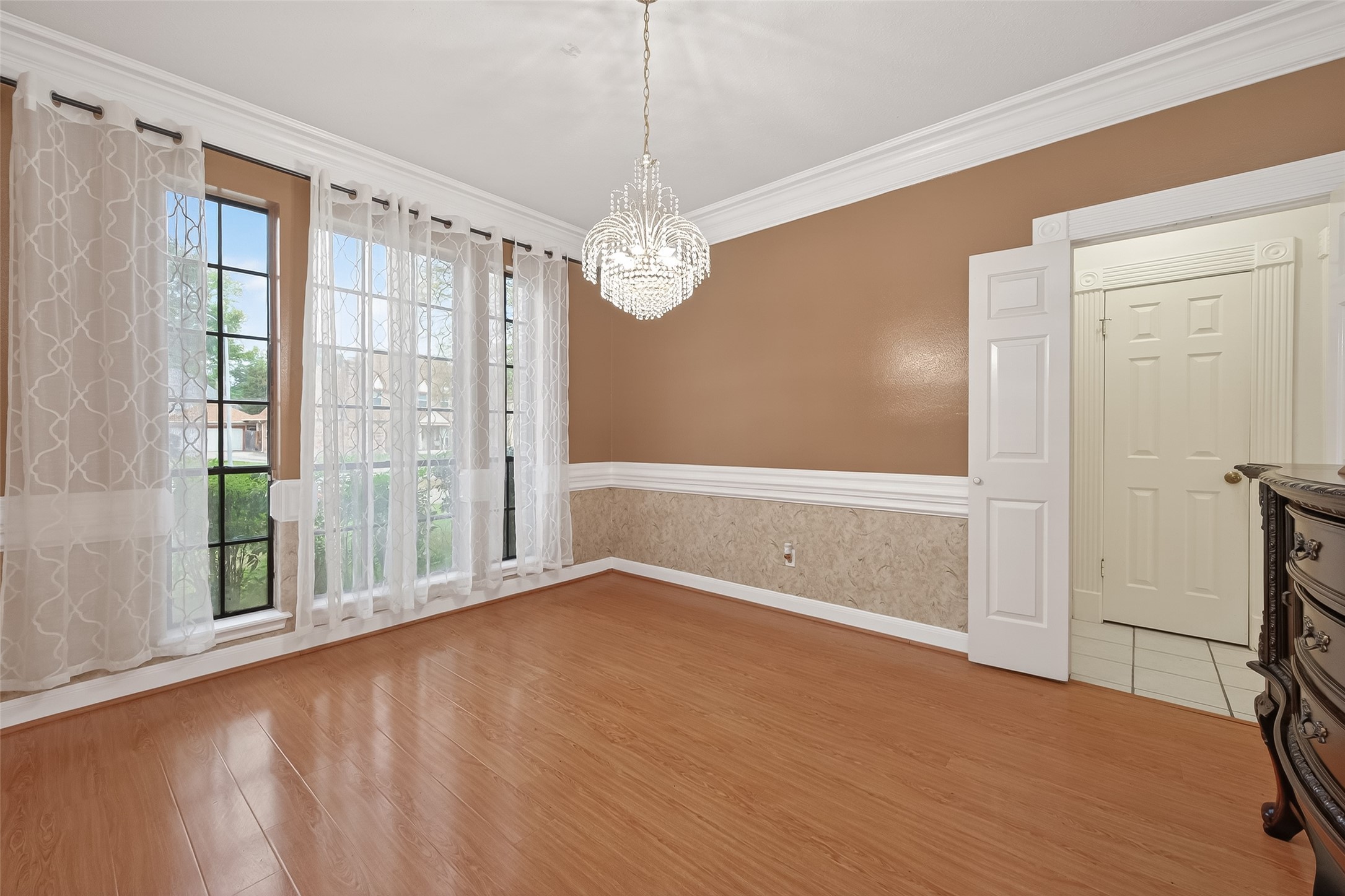 8027 Danette Court Spring, TX 77379 - Photo 8 of 34