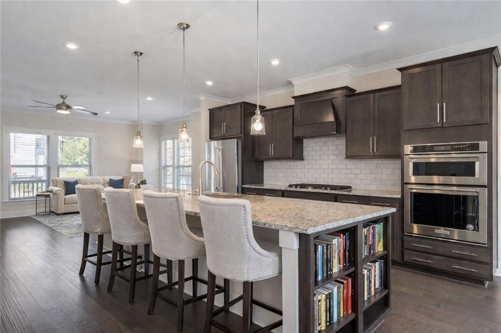 2059 Falls Park Way Decatur, GA 30033 - Photo 2 of 28