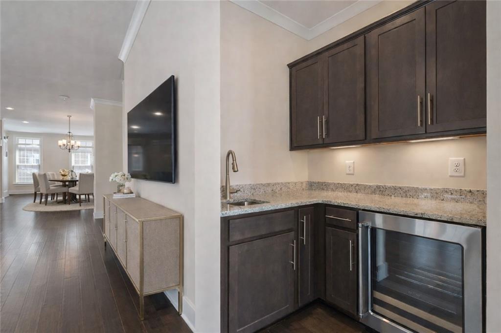 2059 Falls Park Way Decatur, GA 30033 - Photo 4 of 28