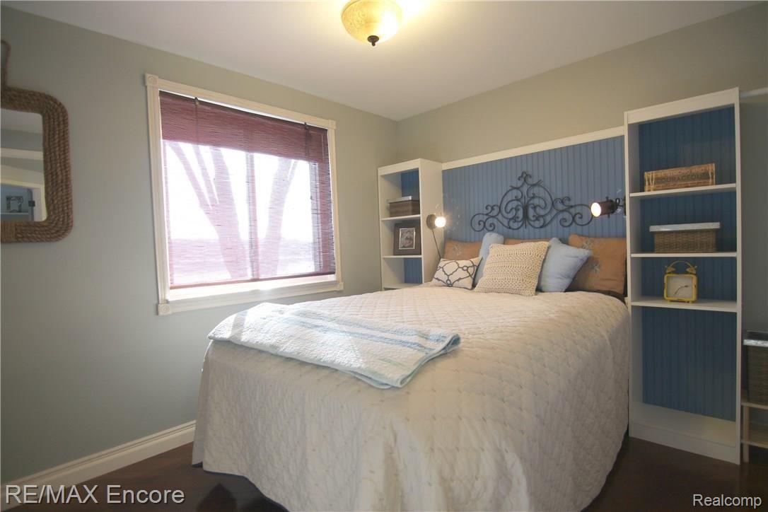 8635 Waumegah Road Clarkston, MI 48348 - Photo 14 of 50 Waumegah Rd Bedroom 1.jpg