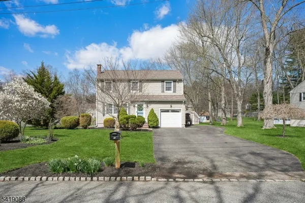 $599,000 | 16 Meadow Lane, Hackettstown, NJ 07840