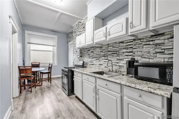 $1,000 | 946 Main Street, Unit 1, Buffalo, NY 14202