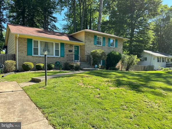 $684,999 | 13911 Castaway Drive, Rockville, MD 20853