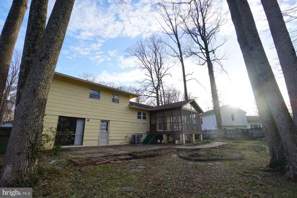 $684,999 | 13911 Castaway Drive, Rockville, MD 20853