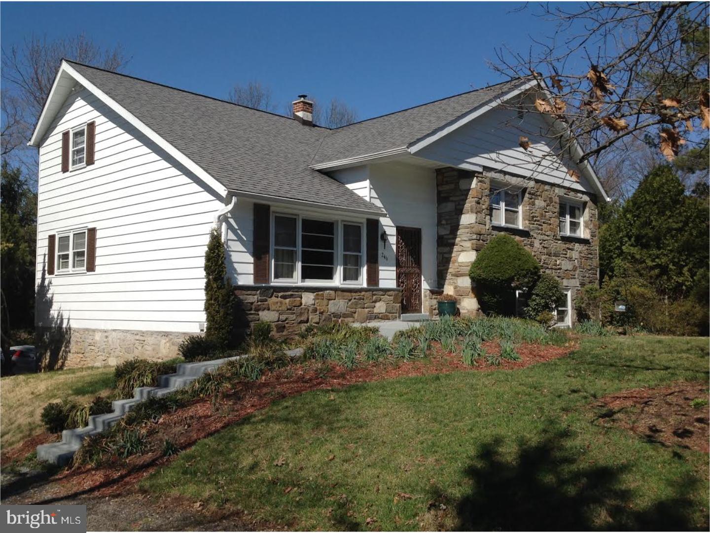 246 Park Road Ambler, PA 19002 - Photo 3 of 12 Gallery Image 3