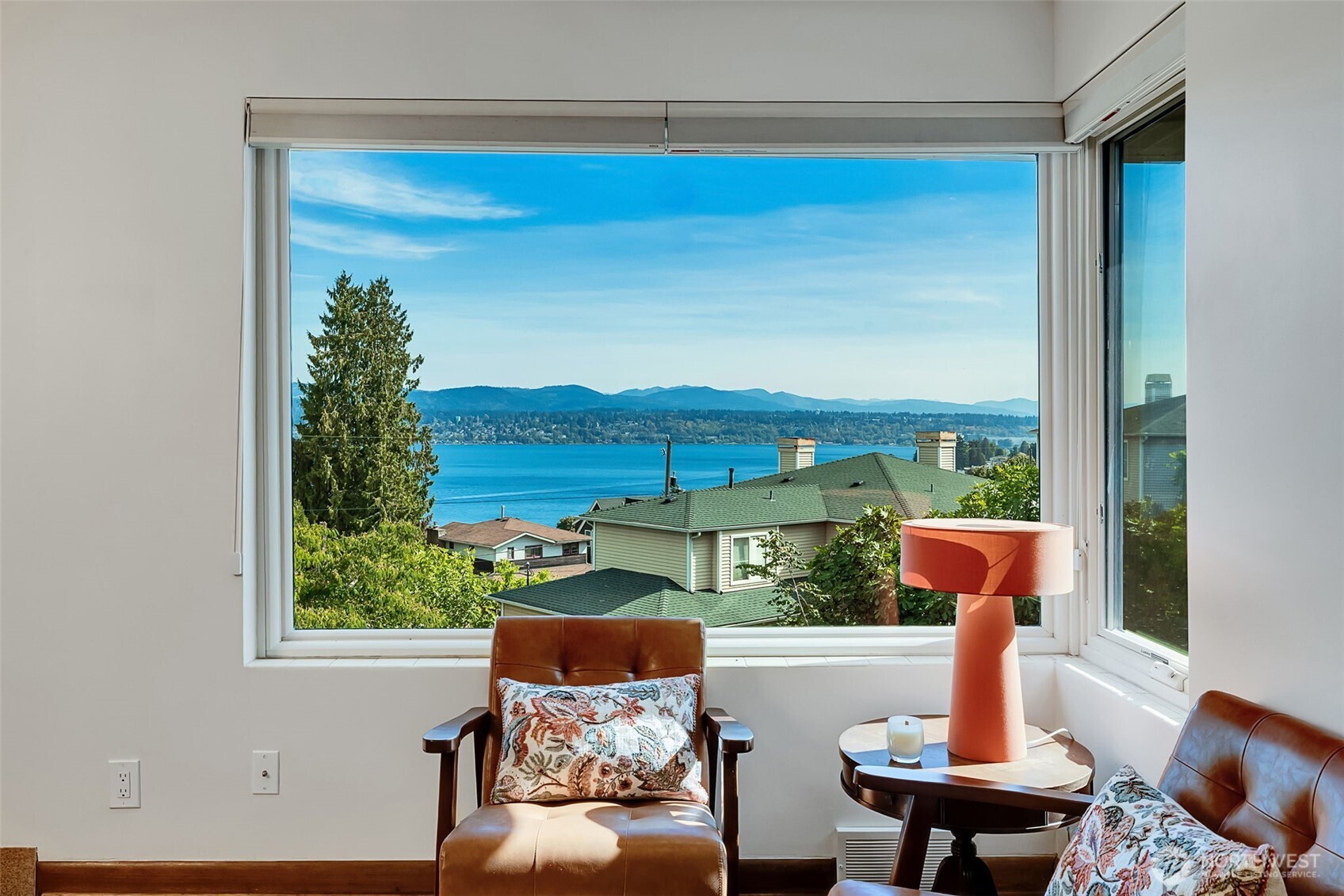 9804 63rd Avenue South Seattle, WA 98118 - Photo 8 of 40 a living room with large window