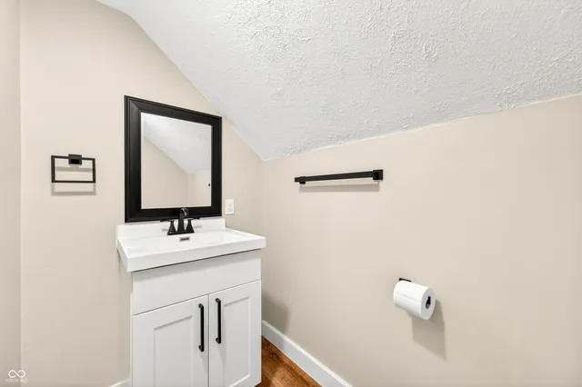 $224,900 | 704 West 7th Street, Seymour, IN 47274