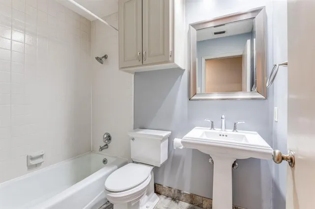 $3,750 | 5209 Old Shepard Place, Plano, TX 75093