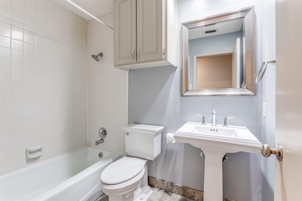 5209 Old Shepard Place Plano, TX 75093 - Photo 11 of 12