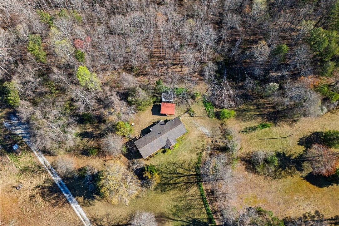 453 Deaton Road Walhalla, SC 29691 - Photo 15 of 28 This secluded property offers ample space with a private yard, surrounded by natural beauty.