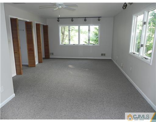 440 Old Post Road Edison, NJ 08817 - Photo 7 of 17 an empty room with windows