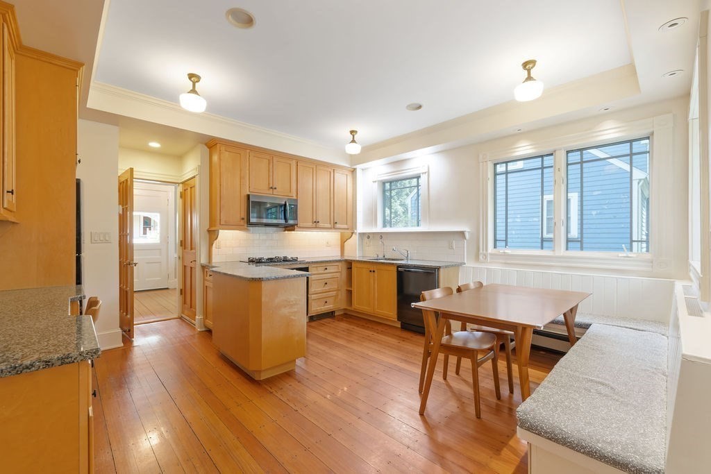 9 Spring Hill Road Boston, MA 02136 - Photo 14 of 32