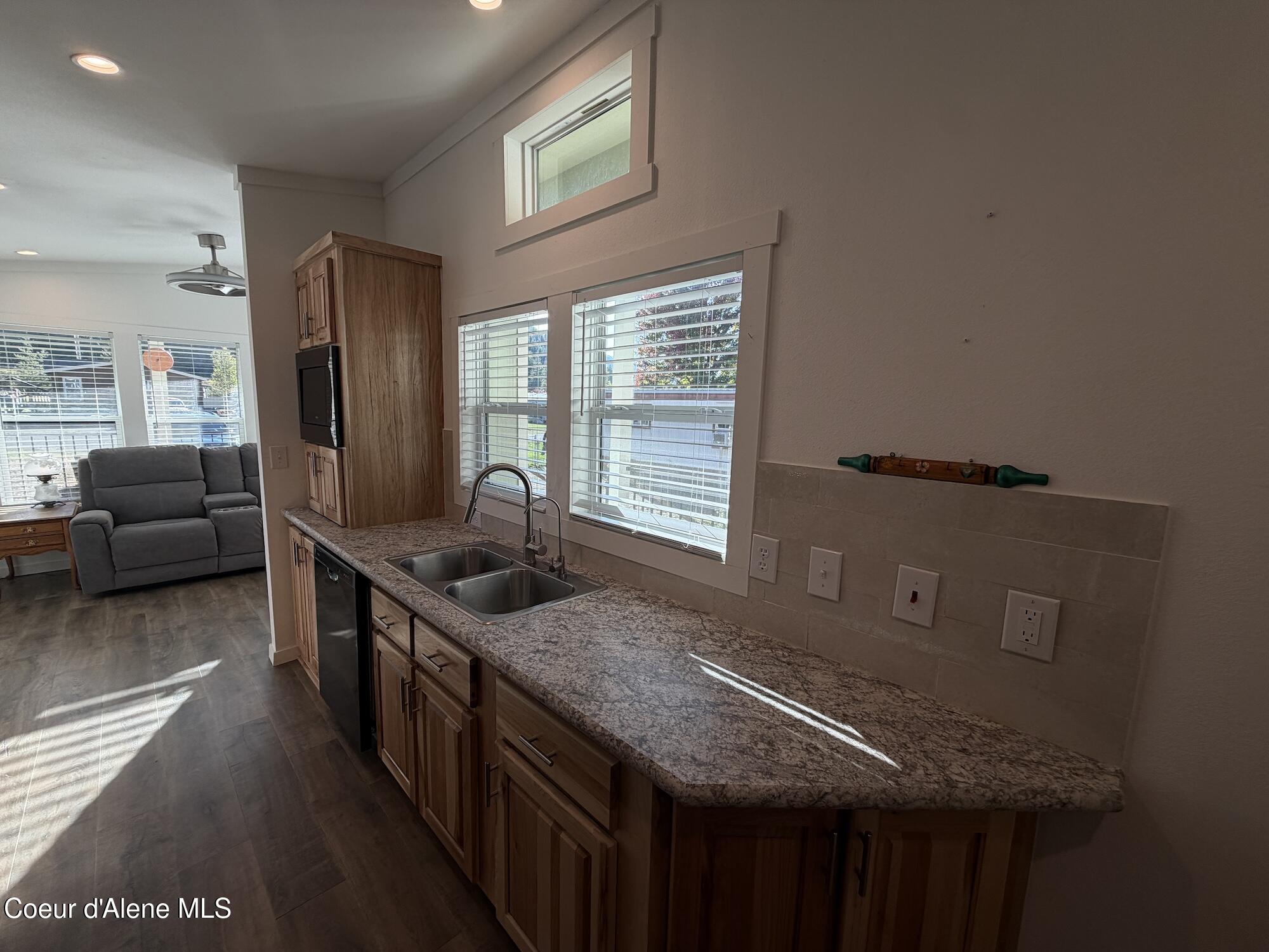 51707 Silver Valley Rd Loop, Unit 55 Kellogg, ID 83837 - Photo 10 of 23 IMG_2339