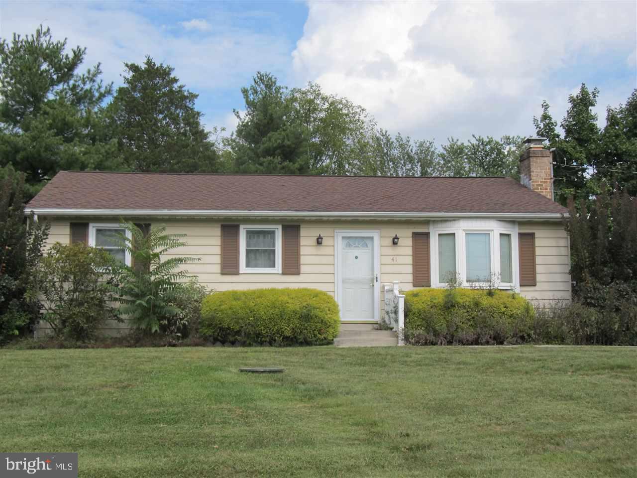 41 Jackson Road Gettysburg, PA 17325 - Photo 2 of 24 Gallery Image 2