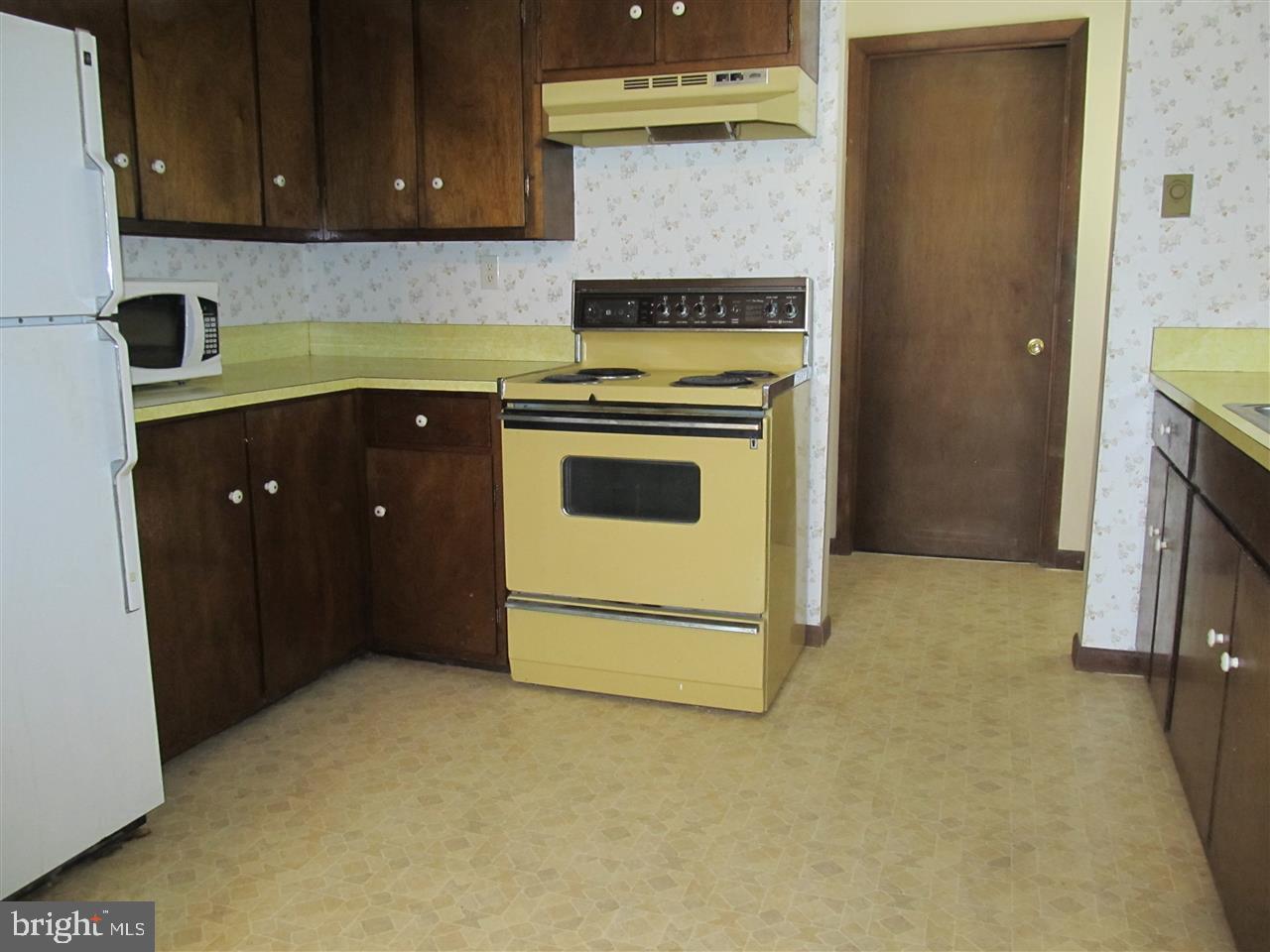 41 Jackson Road Gettysburg, PA 17325 - Photo 5 of 24 Gallery Image 5