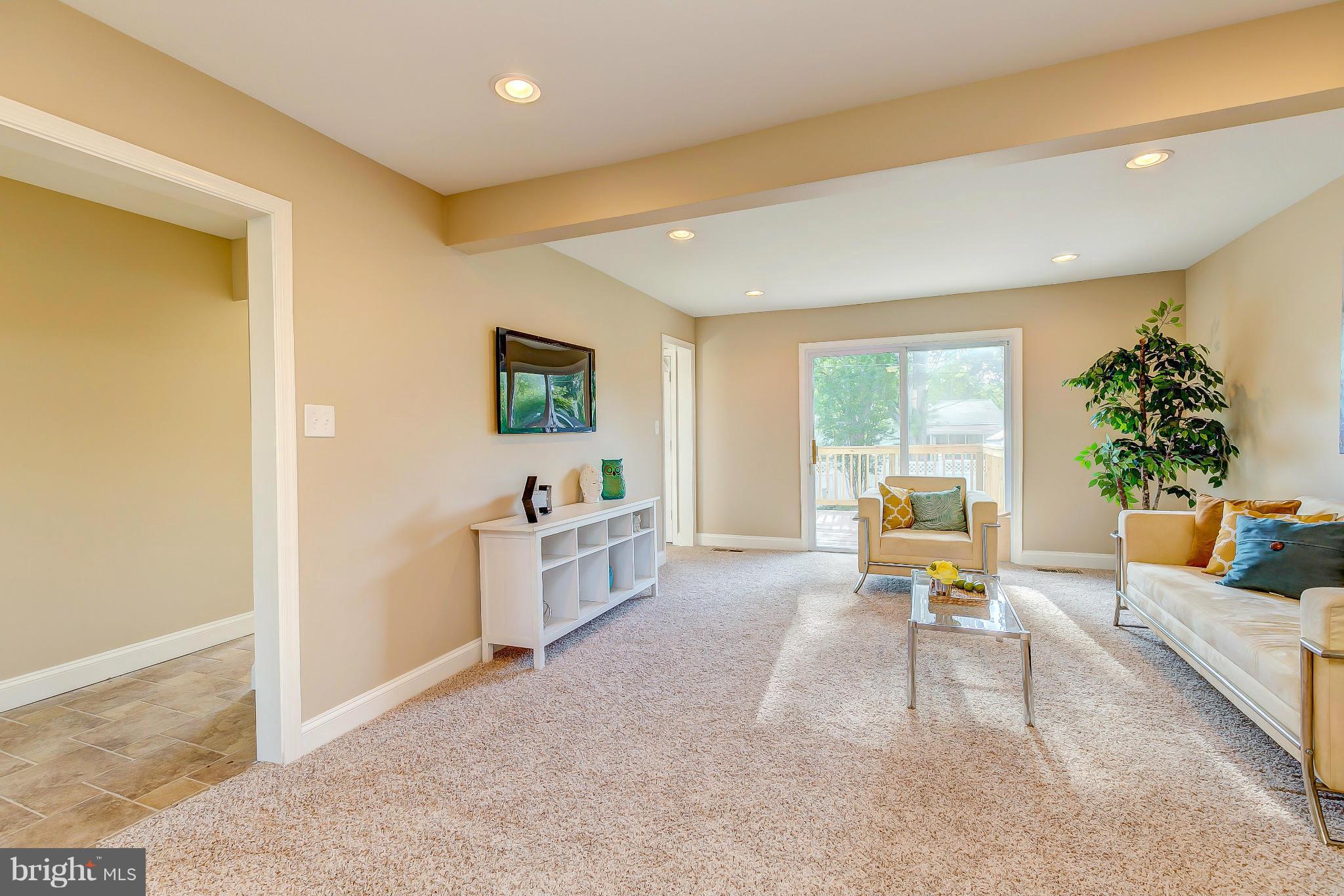 3920 Zurich Road Randallstown, MD 21133 - Photo 16 of 30 Family Room