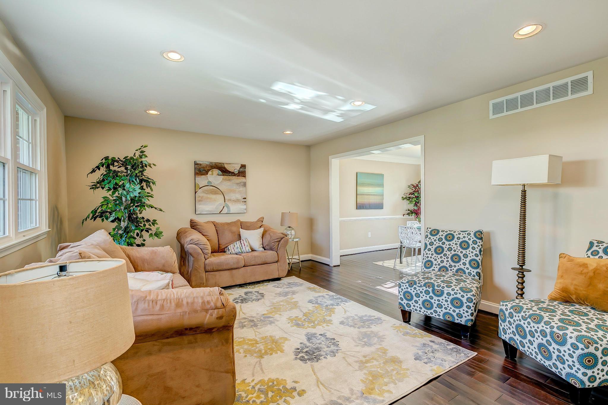 3920 Zurich Road Randallstown, MD 21133 - Photo 6 of 30 Living Room