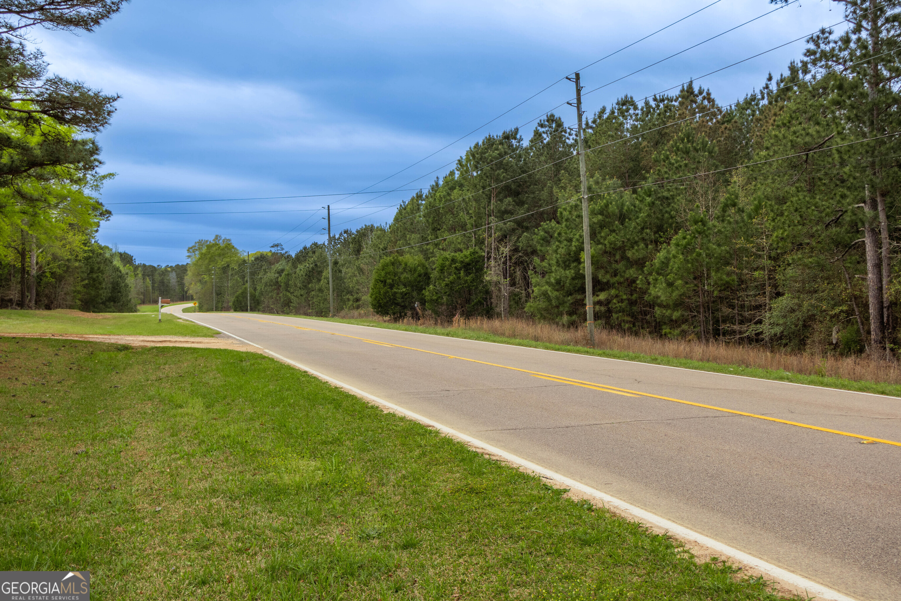 4172 Bartley Road West Point, GA 31833 - Photo 11 of 13 a view of a tennis court