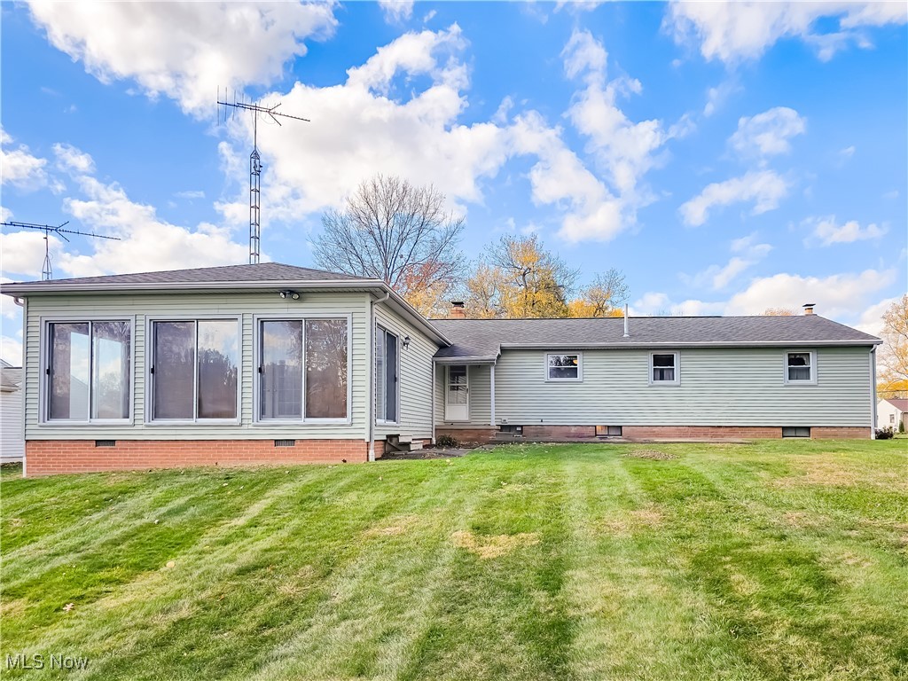 6040 Firestone Road Northeast Canton, OH 44721 - Photo 3 of 26