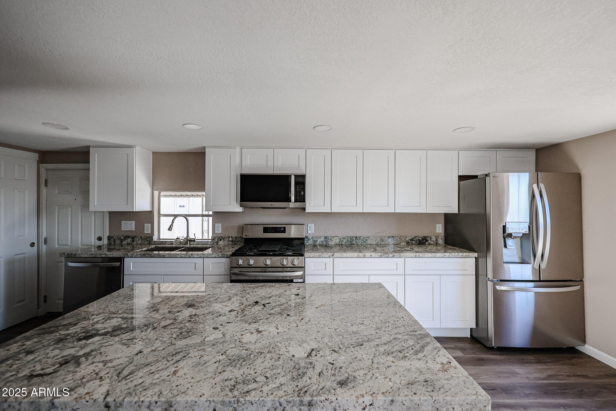 2701 East Utopia Road, Unit 8 Phoenix, AZ 85050 - Photo 7 of 26 B (5)
