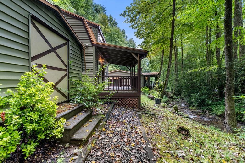 11 Choice Place Whittier, NC 28789 - Photo 19 of 48