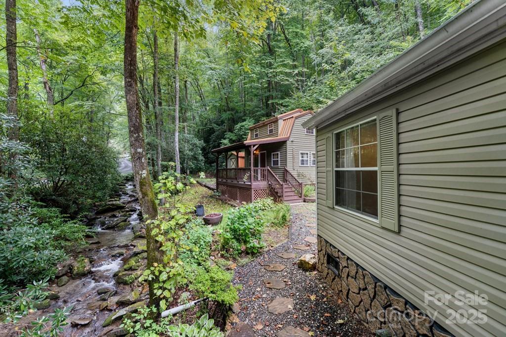 11 Choice Place Whittier, NC 28789 - Photo 6 of 48