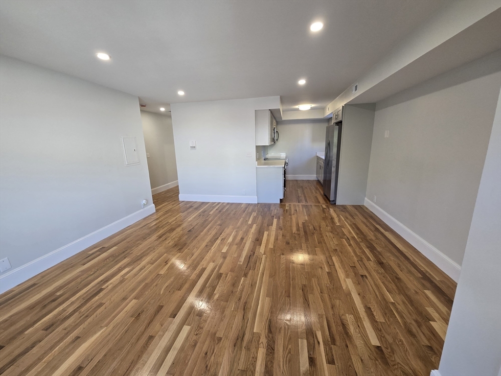 94 Beaconsfield Road, Unit 201 Brookline, MA 02445 - Photo 11 of 19