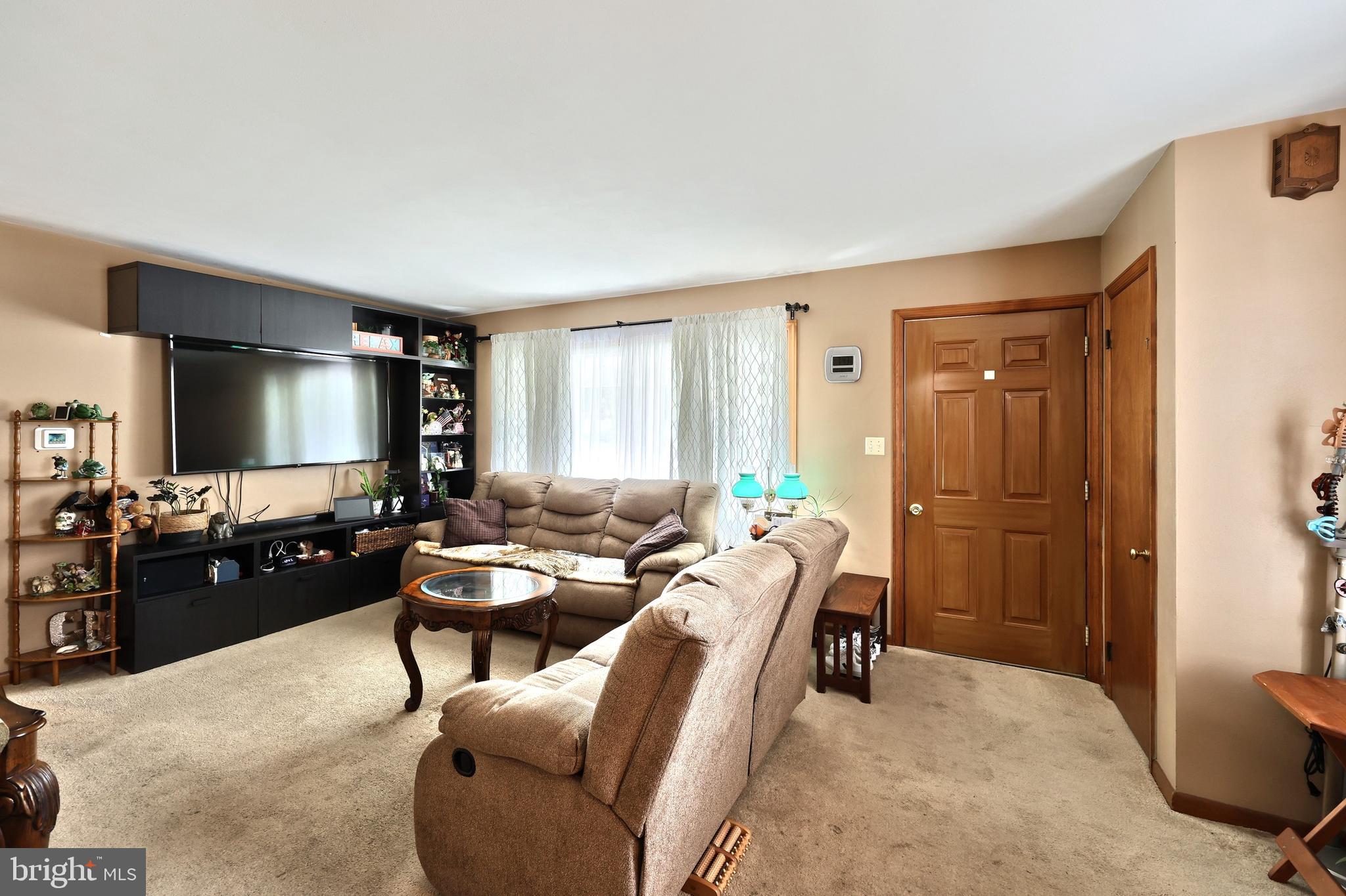 430 Black Rock Road Hanover, PA 17331 - Photo 6 of 37 Living Room