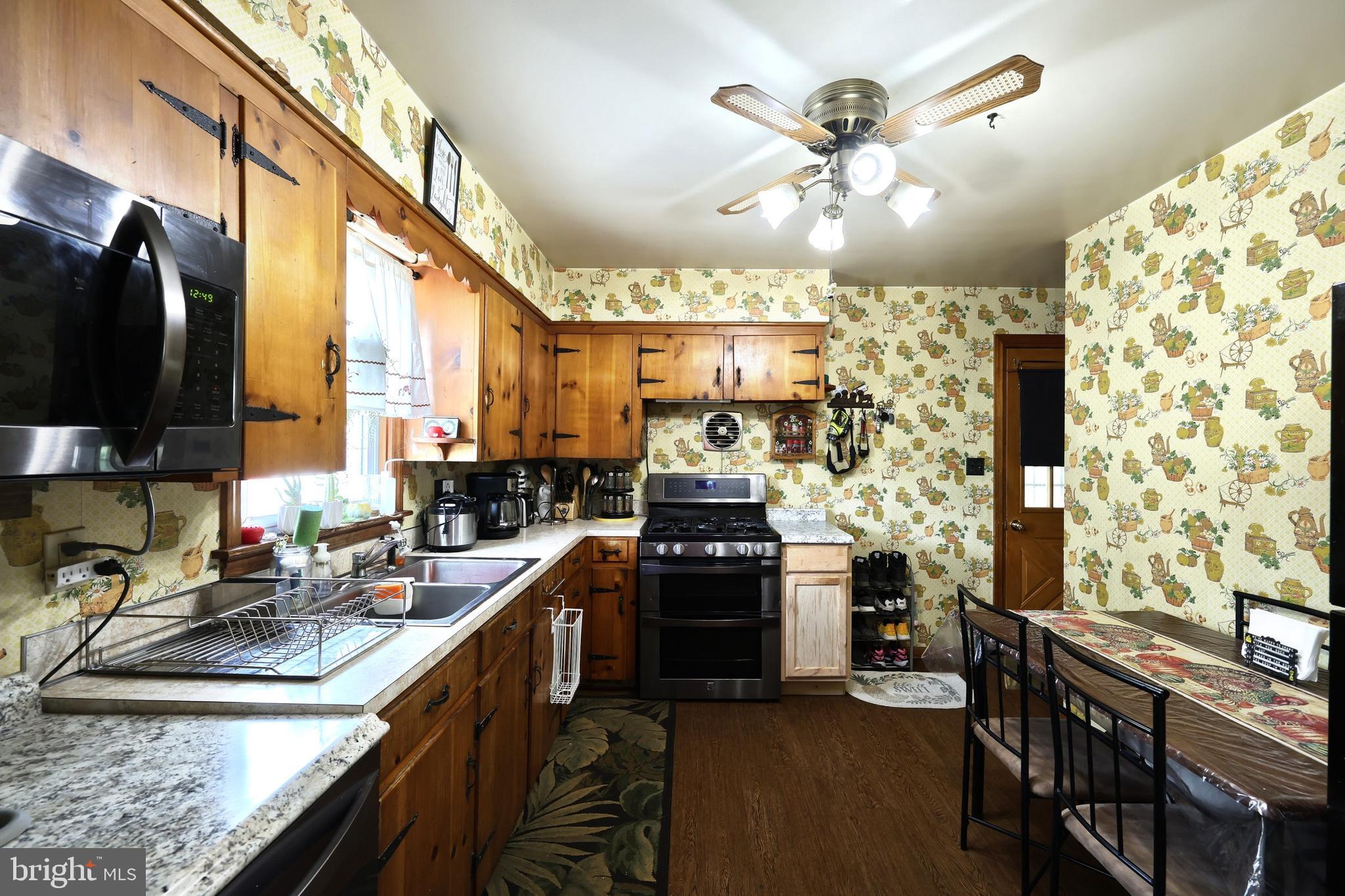 430 Black Rock Road Hanover, PA 17331 - Photo 9 of 37 Kitchen