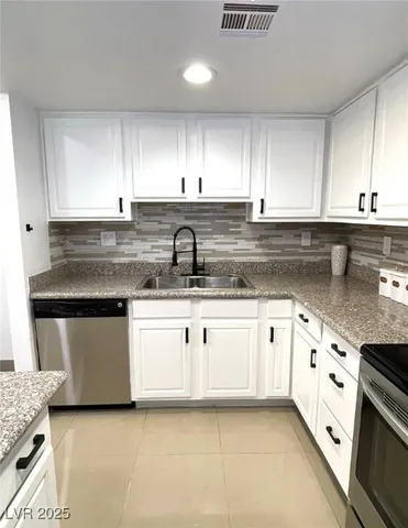 $1,350 | 5260 Indian River Drive, Unit 249, Las Vegas, NV 89103