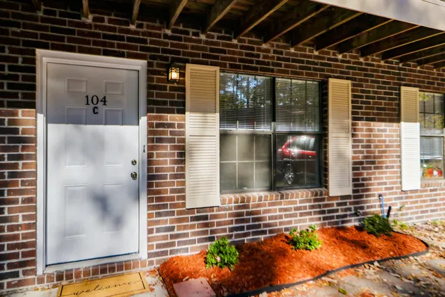 $195,000 | 104 Muir Court, Unit C, Summerville, SC 29485